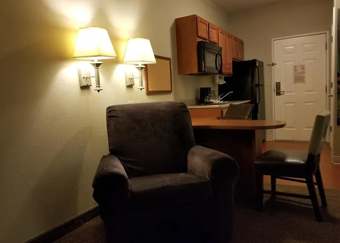 First Inn Suites