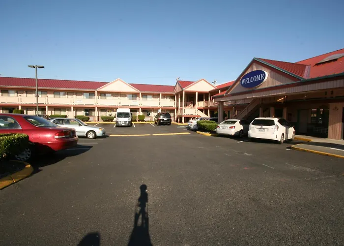 Welcome Everett Inn