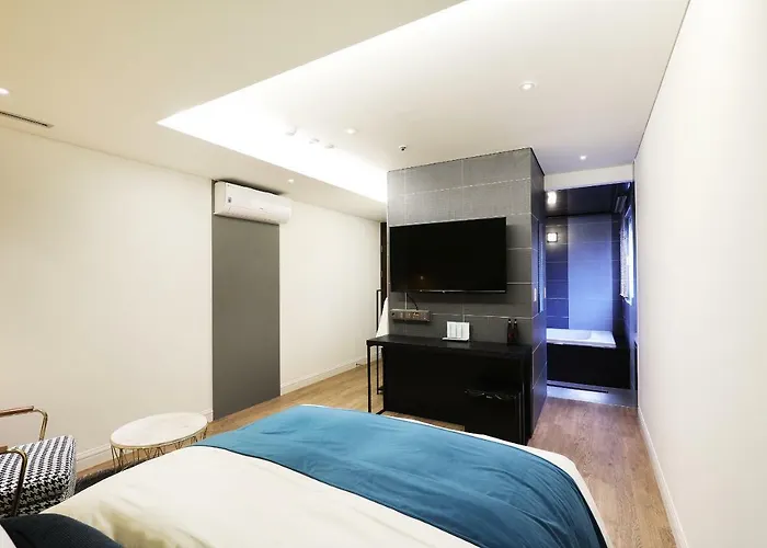 Hotel Elle Inn