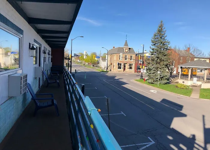 Motels Niagara Parkway Court Motel