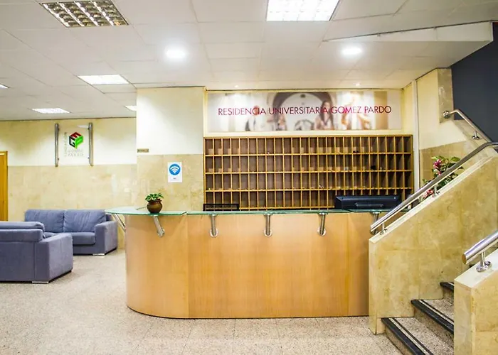Hotel cerca del colegio: Residencia Gómez Pardo
