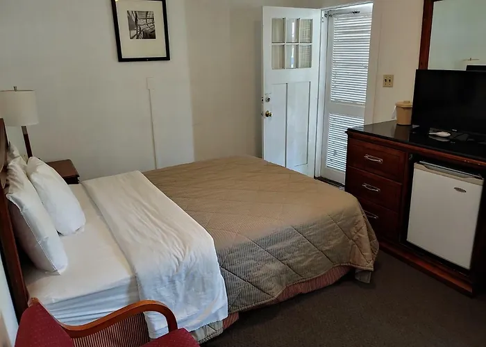 Motels Rosewood Inn