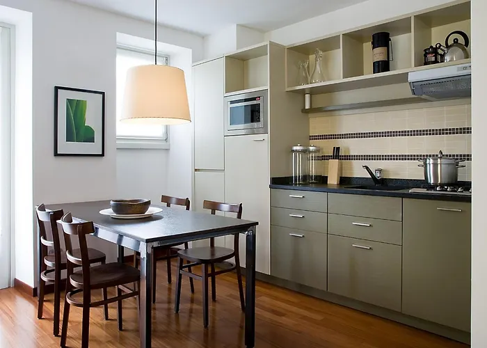 Nene-Il Vicolo Apartments And Rooms