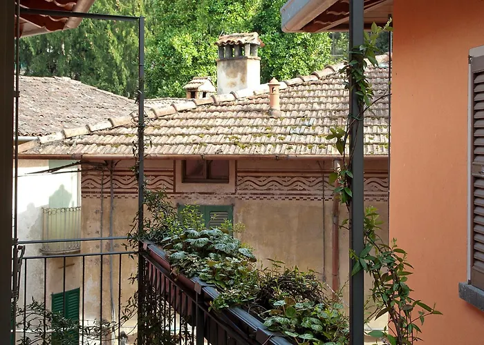 Nene-Il Vicolo Apartments And Rooms