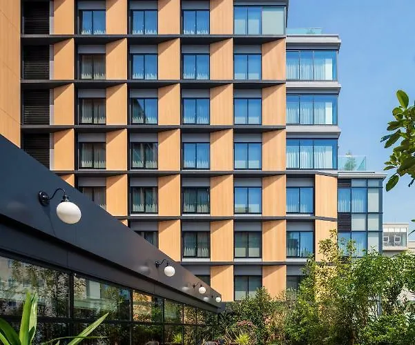 Central hotel: Hyatt Regency Tokyo Bay