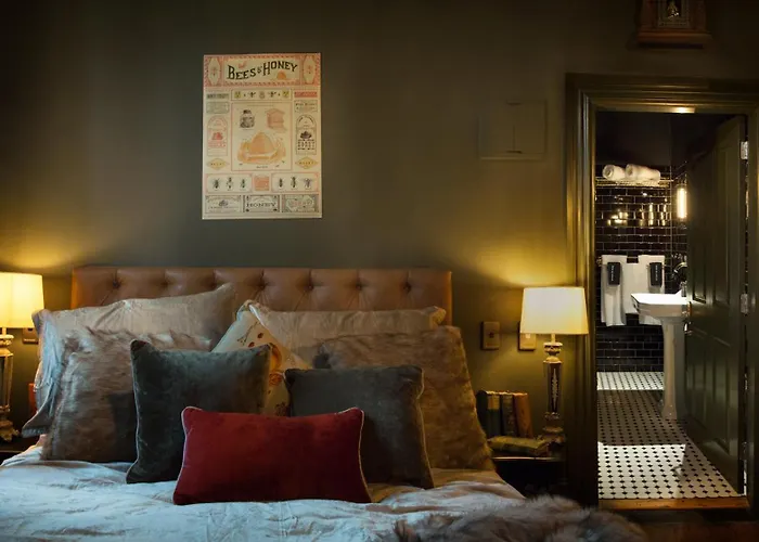 The Royal Hotel Featherston - Boutique Hotel
