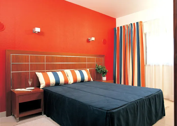 Hotel de 4 estrelas: Hotel Apartamento Balaia Atlantico