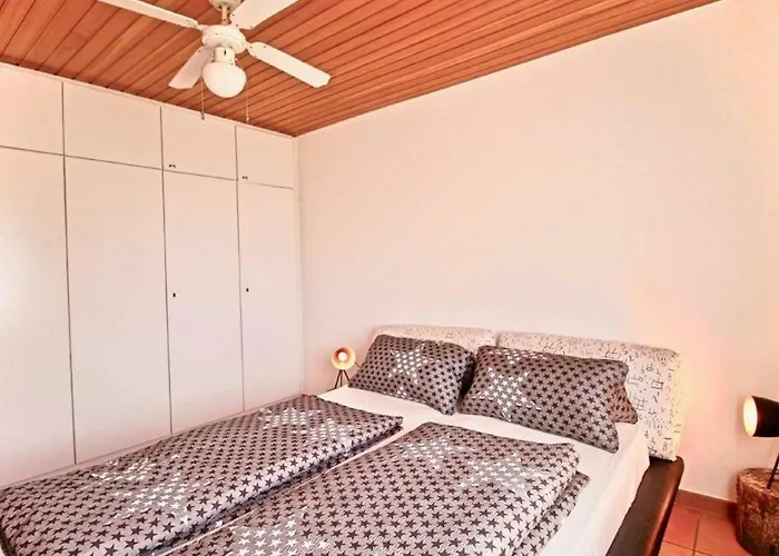 Ferienwohnung mit Seeblick und Dachterrasse in Überlingen