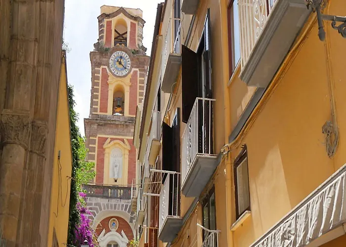 Pet Friendly hotel: Luxury Sorrento House
