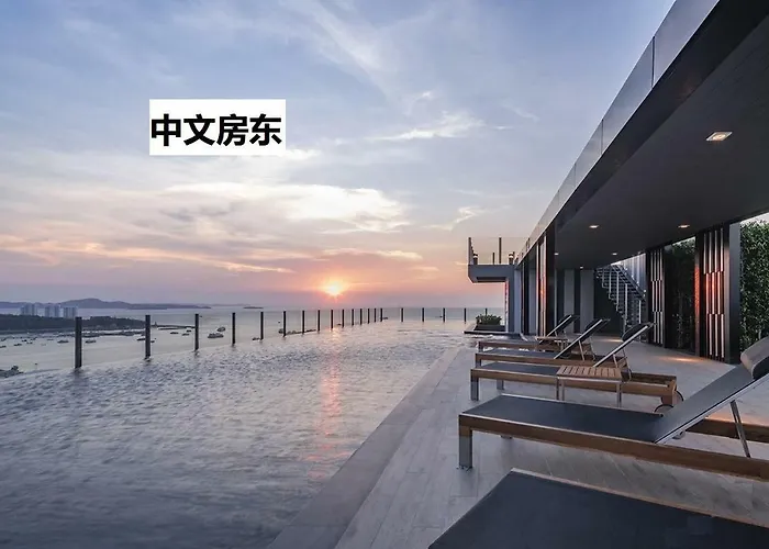 Base Central Pattaya By Mickey