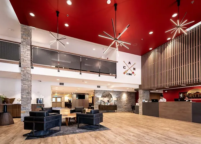 Hotel Kelowna & Conference Centre