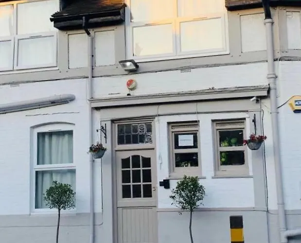 Albert Guest House