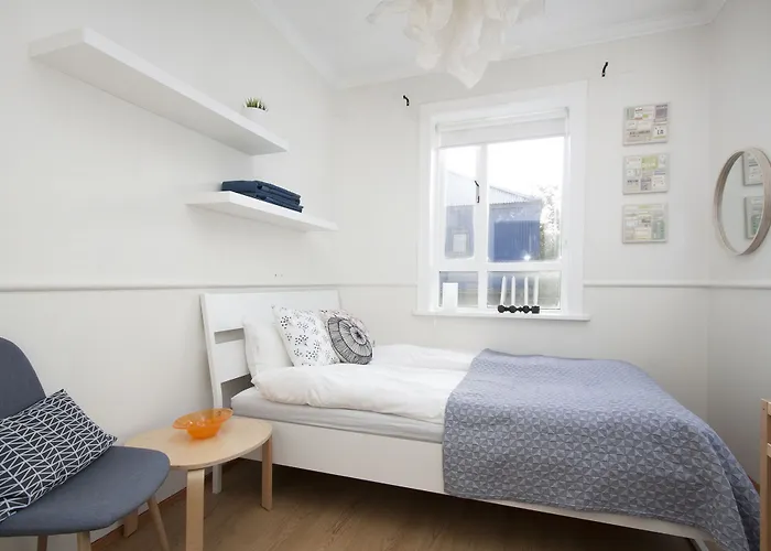 Glad'S Guesthouse