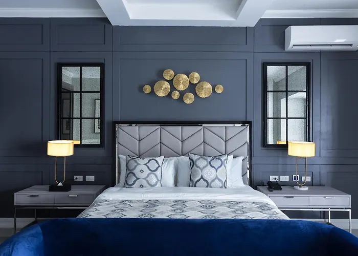 Dog friendly hotels Stonehill Suites