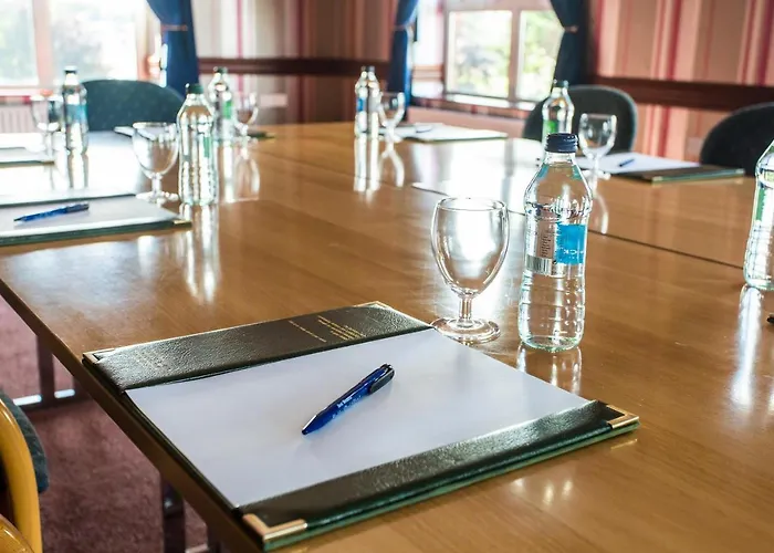 Sheldon Park Hotel And Leisure Club