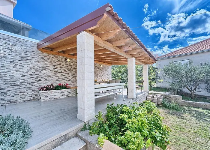 Apartmani Marina