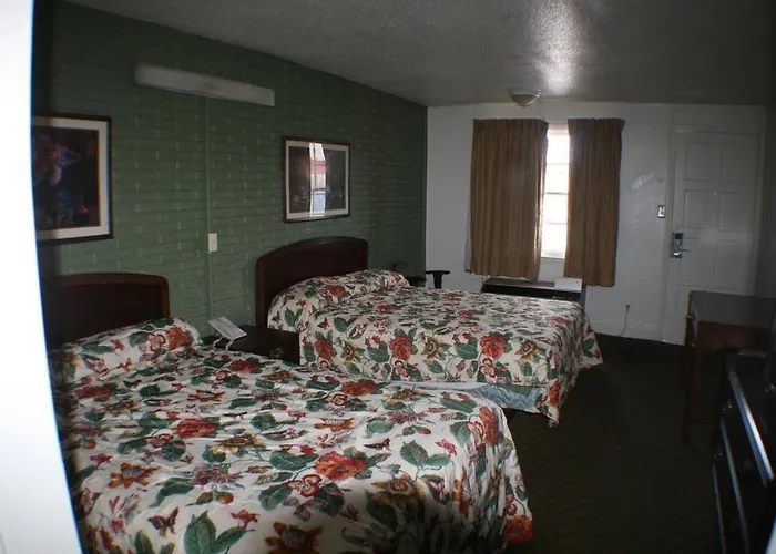 Motel: Budget Inn - Charlotte