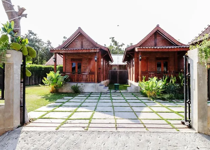 Dog friendly hotels Omah Teras Bata Guesthouse