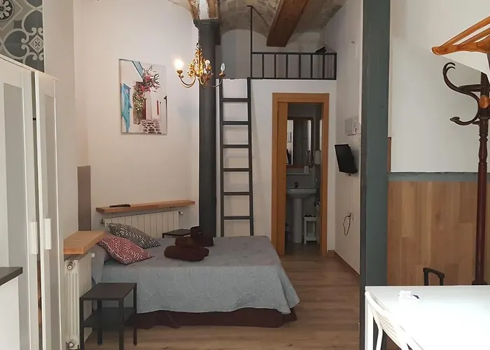 Luchthavenhotel: Plaza Redonda Brugada Home