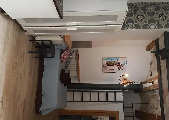 Luchthavenhotel: Plaza Redonda Brugada Home