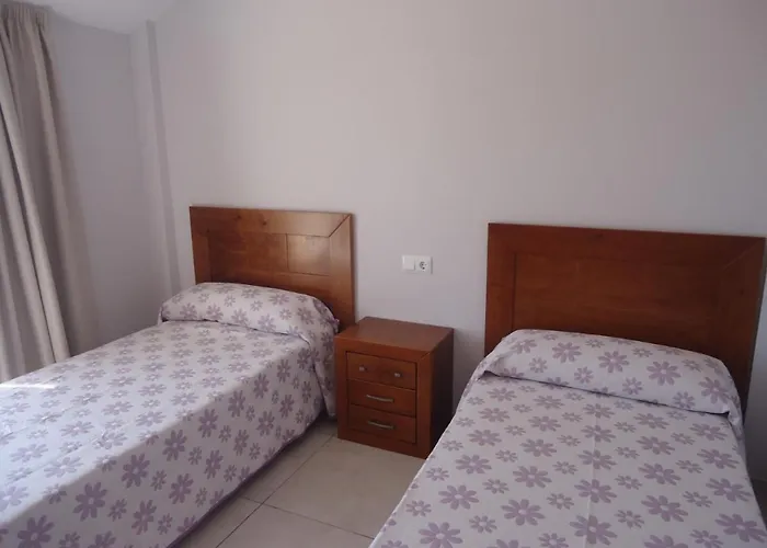 Hotel cerca del colegio: Duplex Patricia Park LEK