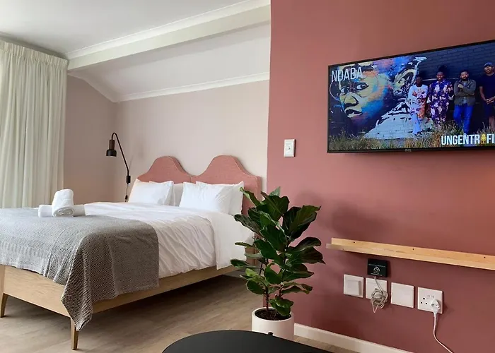 Hotels With Four Stars Curiocity Green Point