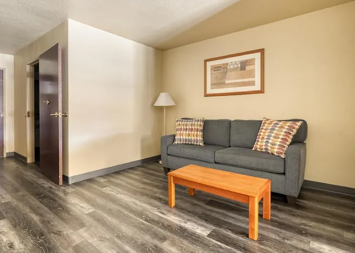 Oyo Townhouse Wichita Falls West