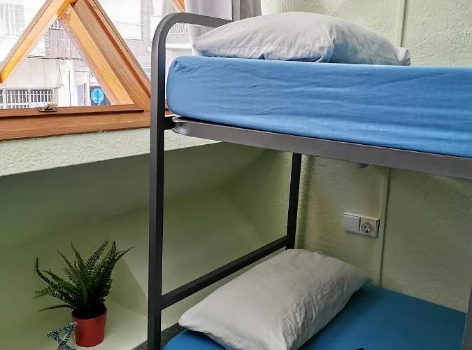 Hotel pres du College: X Hostel Alicante