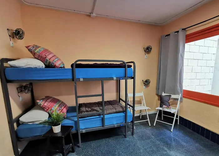 Hotel pres du College: X Hostel Alicante