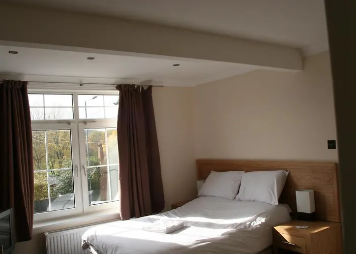 Clifton Lodge Hotel
