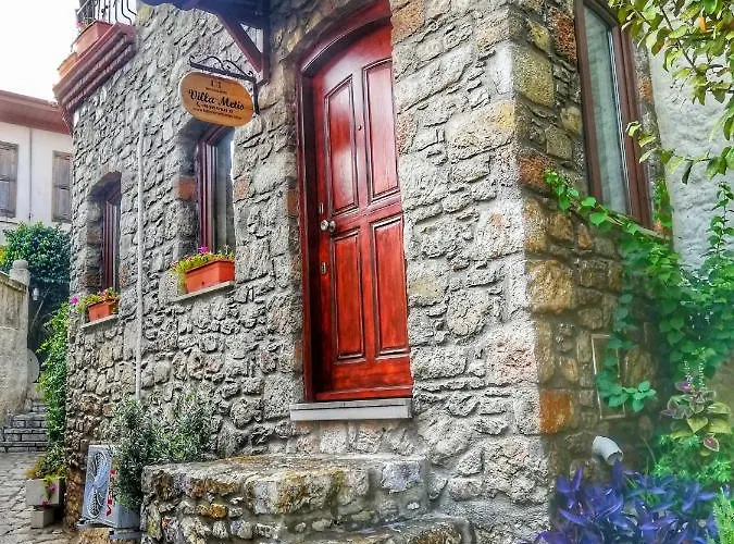 Two Stone Homes Metis