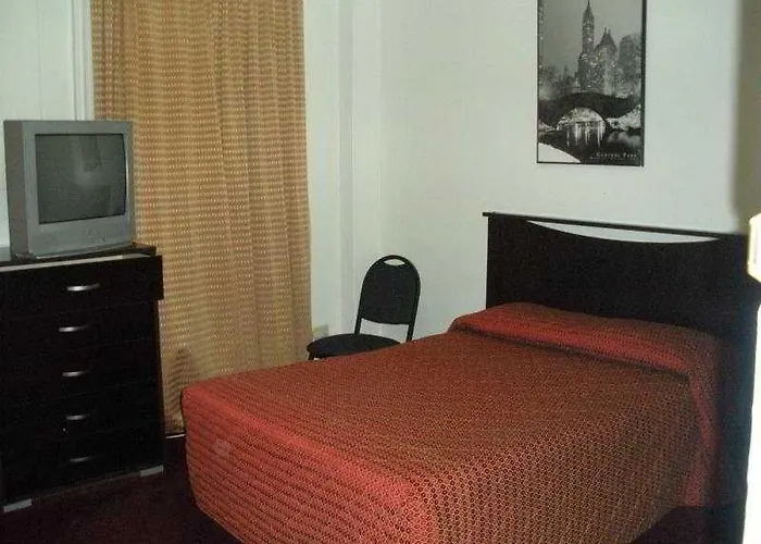 Hôtel central: Latham Hotel